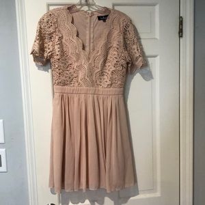 Lulus lace and chiffon dress